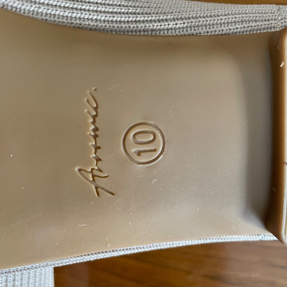 Arromic Square Toe Ballet Flats. Brand New, Never Worn Set of 2 - Picture 6 of 7